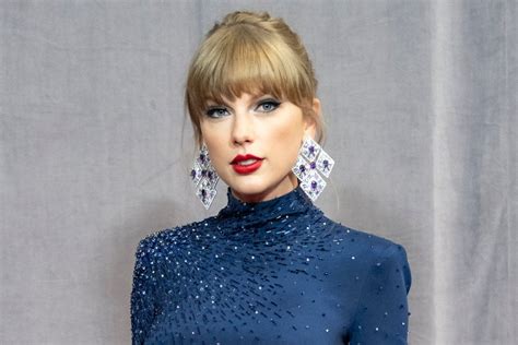 taylor swift ai pictures unblurred|Fake Explicit Taylor Swift Images Swamp Social。